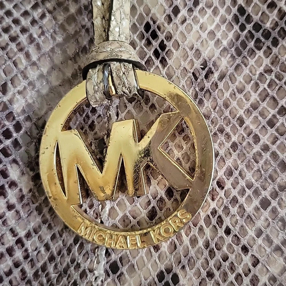 MICHAEL KORS LEATHER BAG